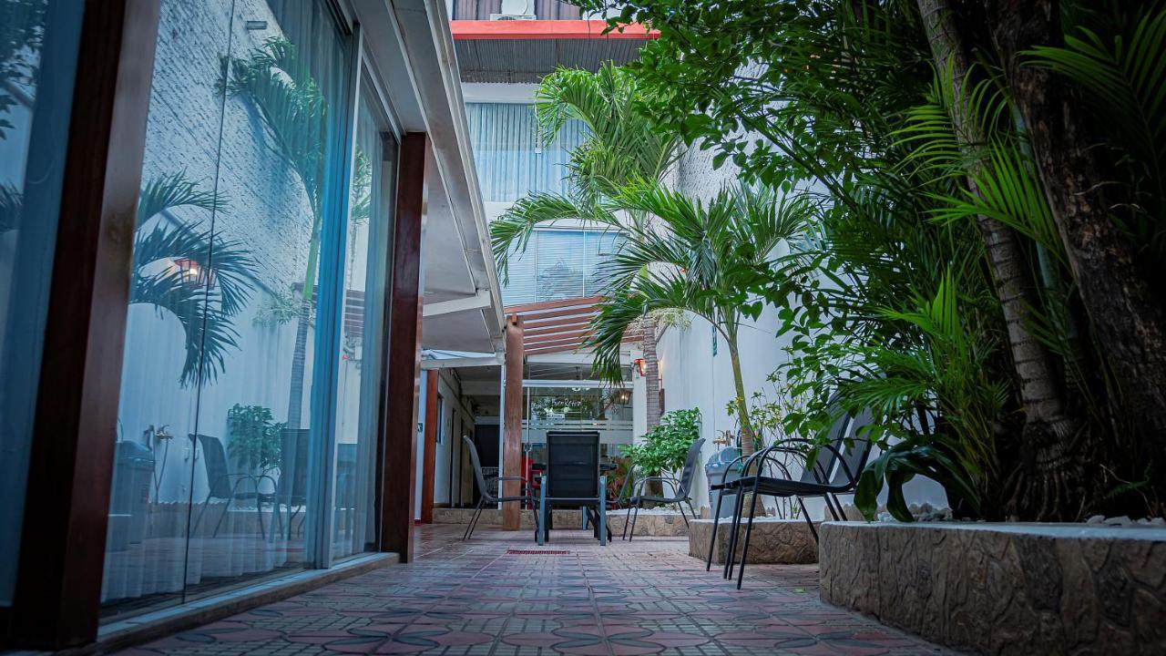 Buen Retiro Apart Hotel Santa Cruz de La Sierra Dış mekan fotoğraf
