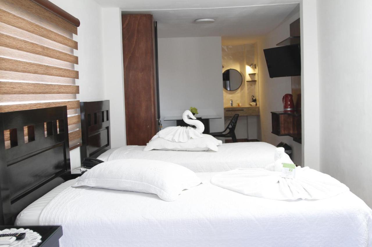 Buen Retiro Apart Hotel Santa Cruz de La Sierra Dış mekan fotoğraf